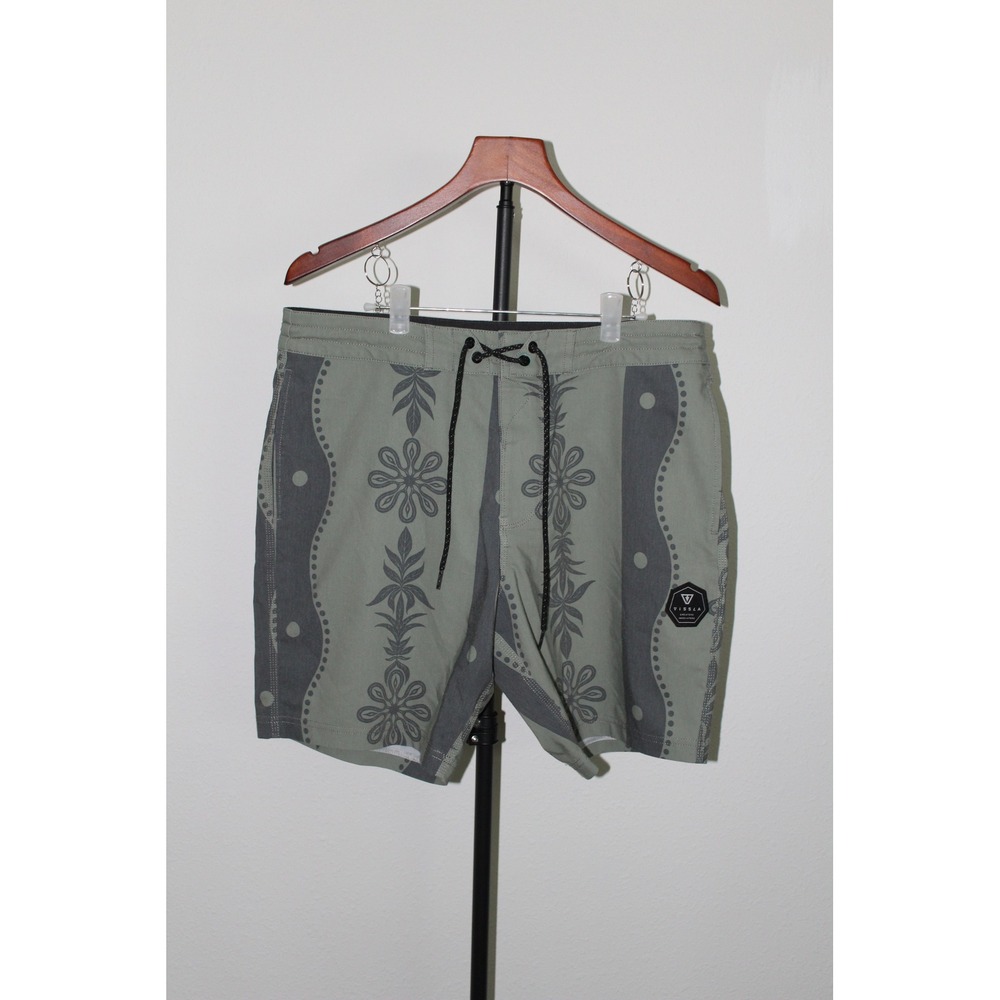 Vissla Mens Board Shorts Size 32 Sage Green Floral Upcycled Coconut Stretch